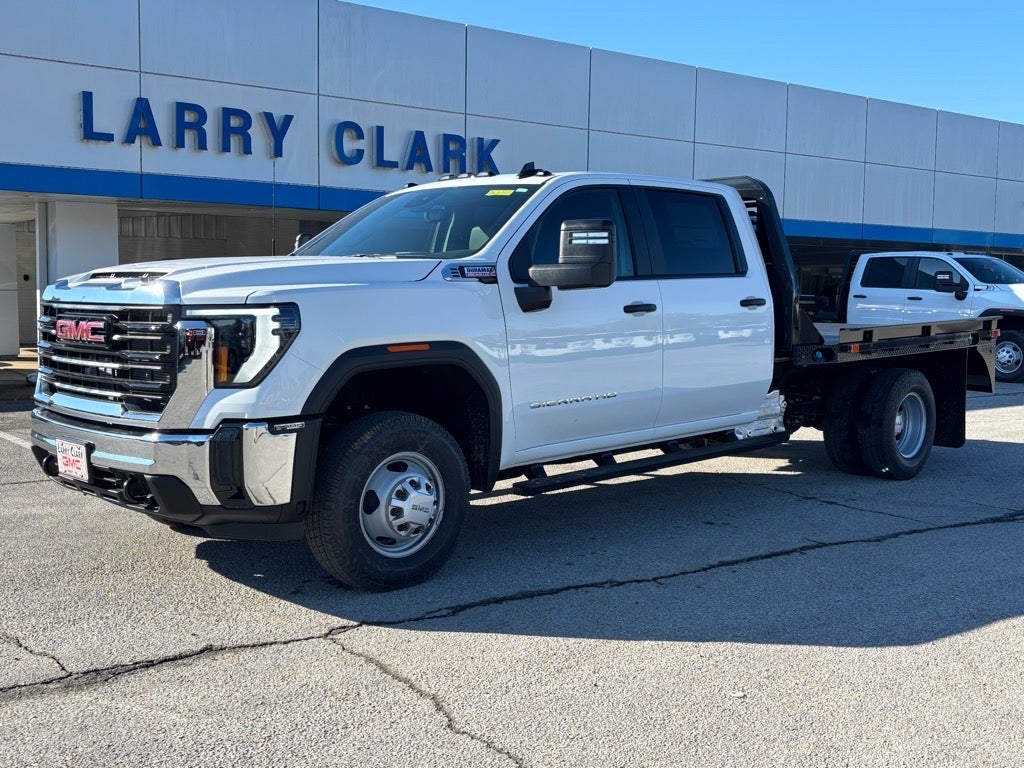 2026 GMC Sierra 3500 HD Chassis Cab Pro