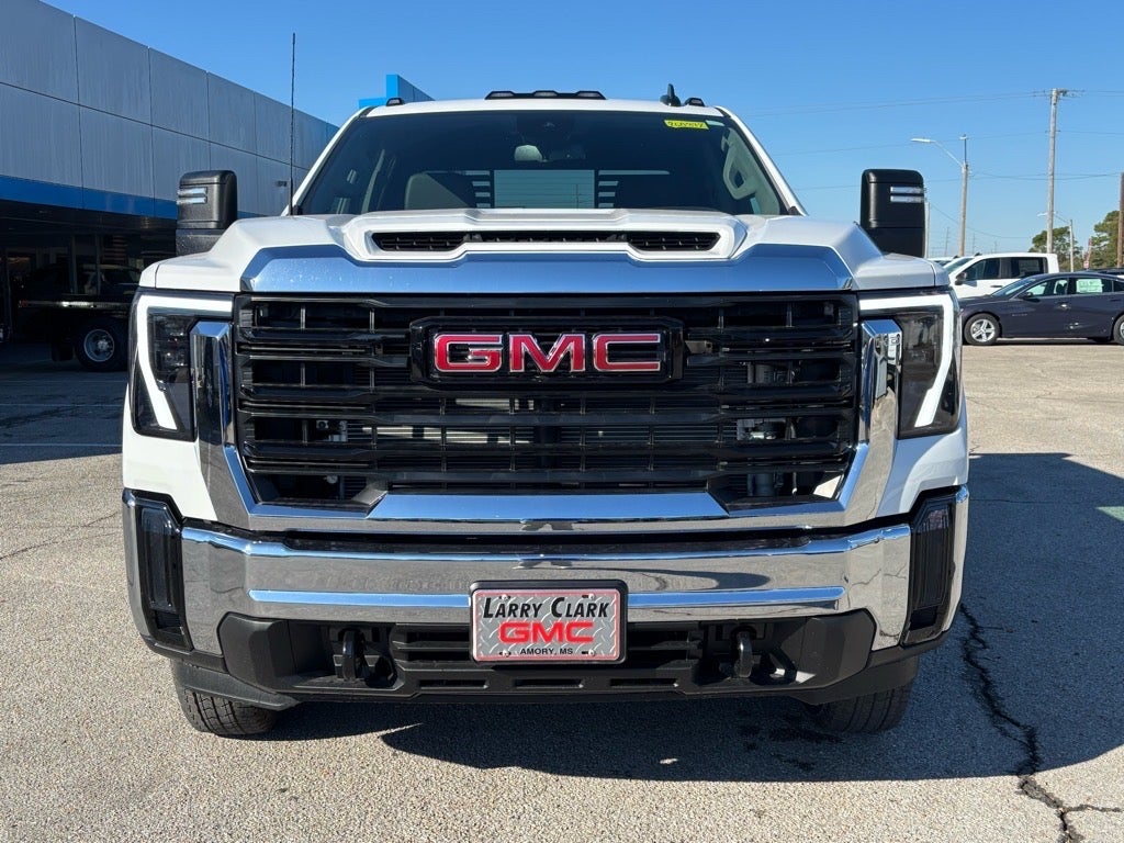 2026 GMC Sierra 3500 HD Chassis Cab Pro